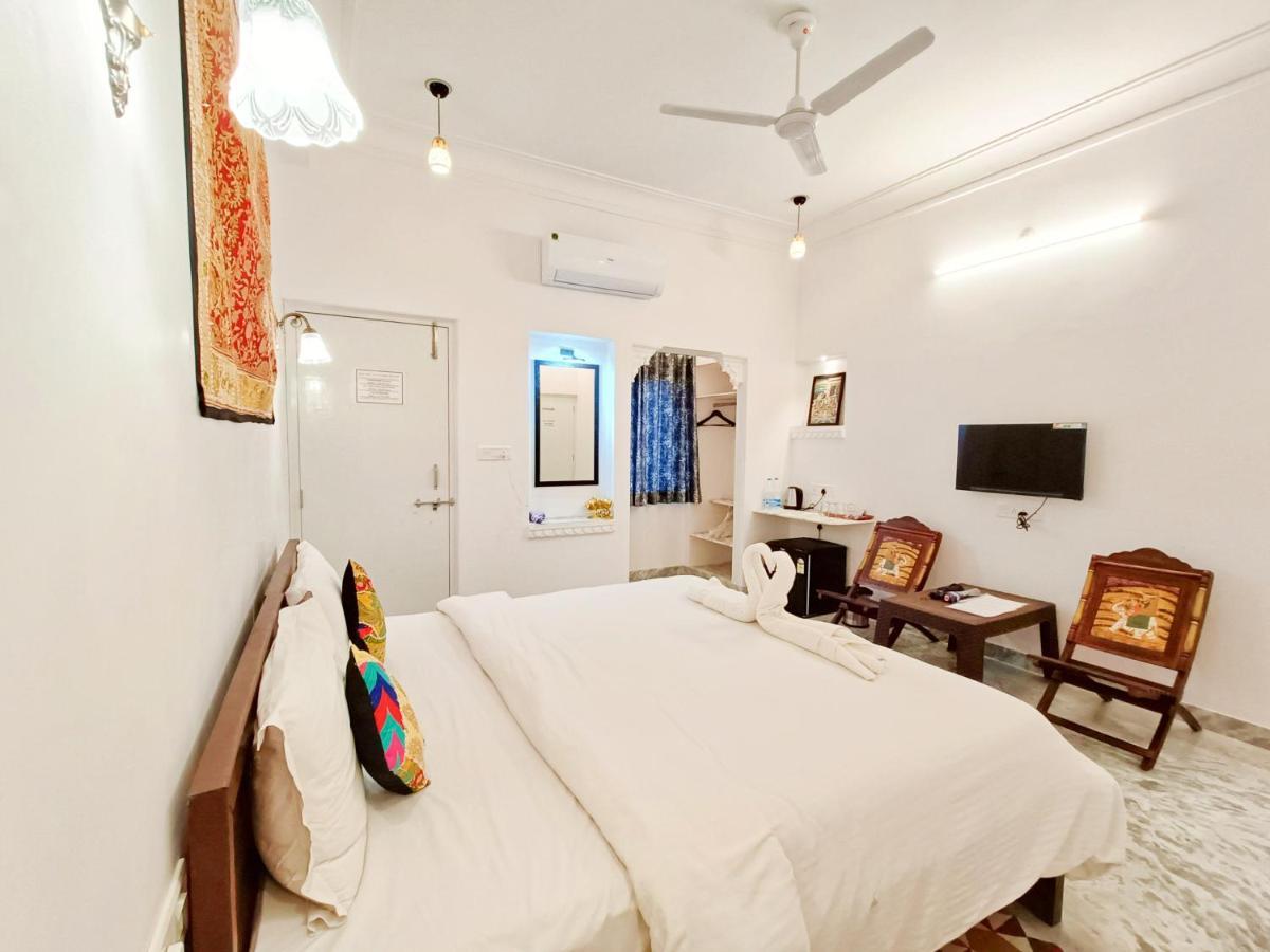 Hotel Prakash Ji'S Haveli -Luxurious Lakeside Retreat- Udaipur Exterior foto