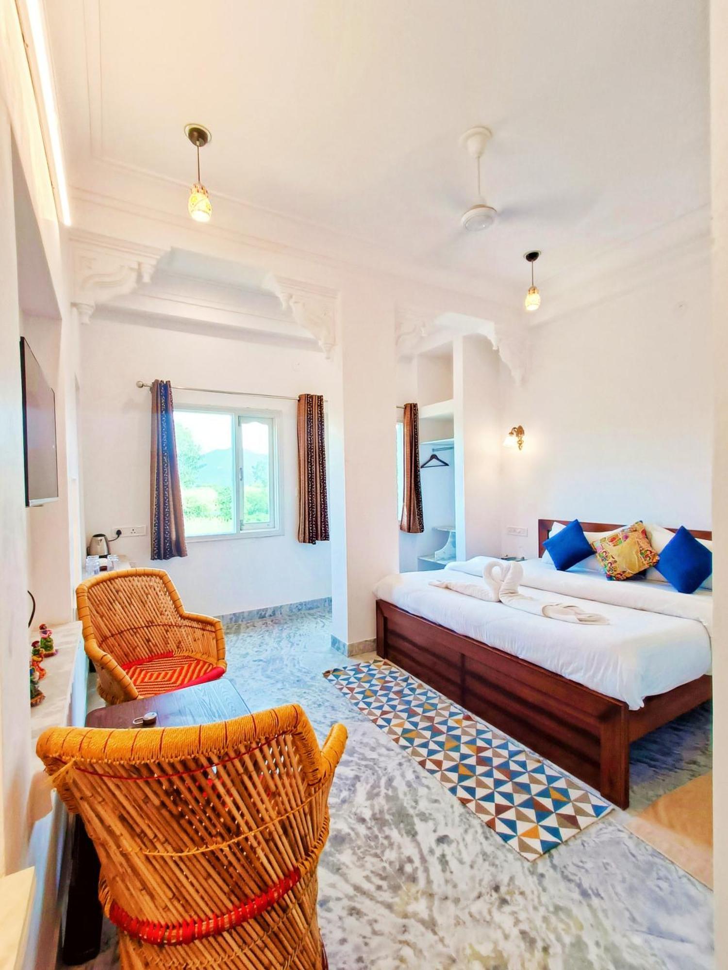 Hotel Prakash Ji'S Haveli -Luxurious Lakeside Retreat- Udaipur Zimmer foto